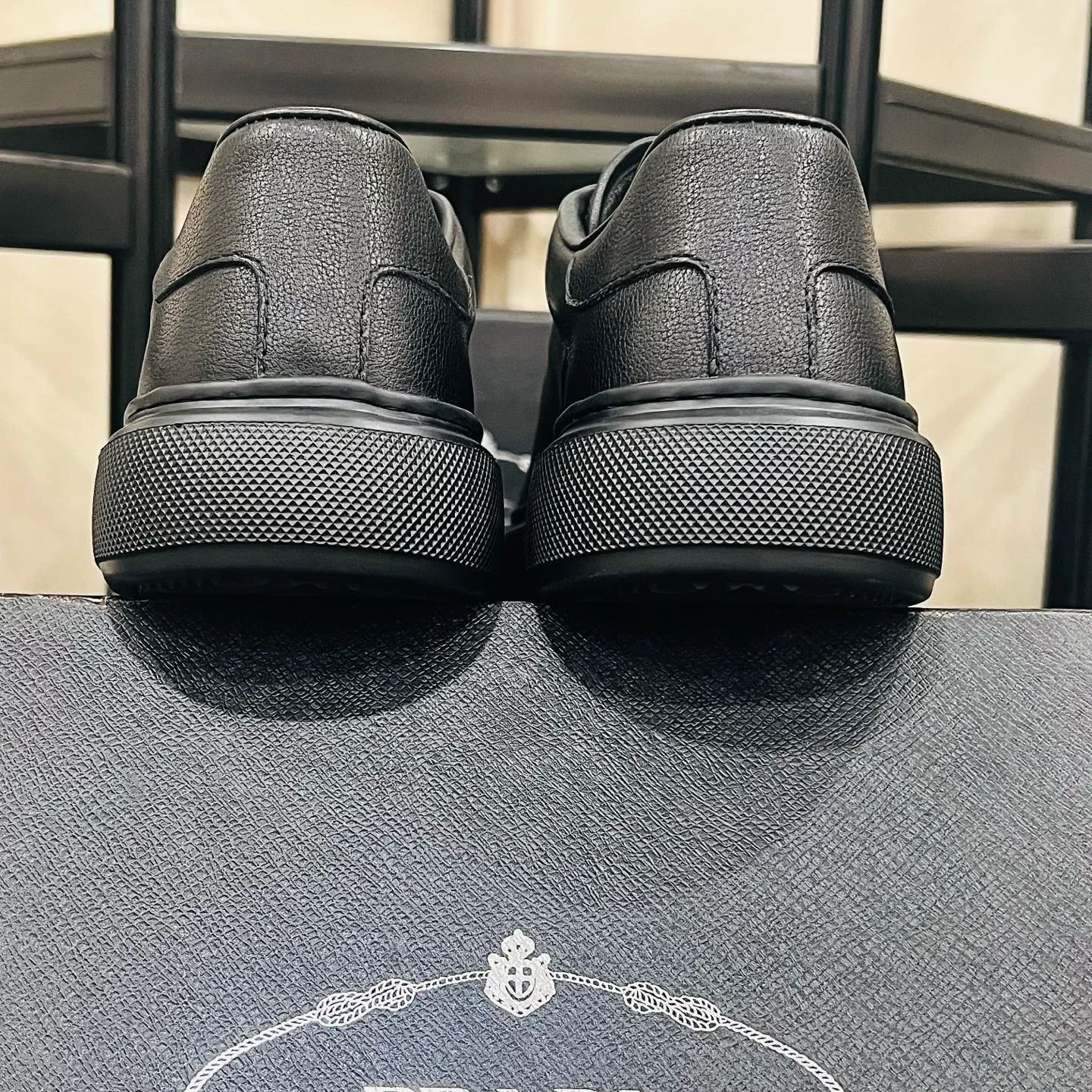 Men's shoes💰440 Prada/Prada Men's new casual shoes, this upper is made of imported calfskin + sheep lining! The outsole is made of non-slip sports foam and ultra-light, which feels good on the feet. It is a fashionable and stylish item!  Size: 38-44 (45 customized)